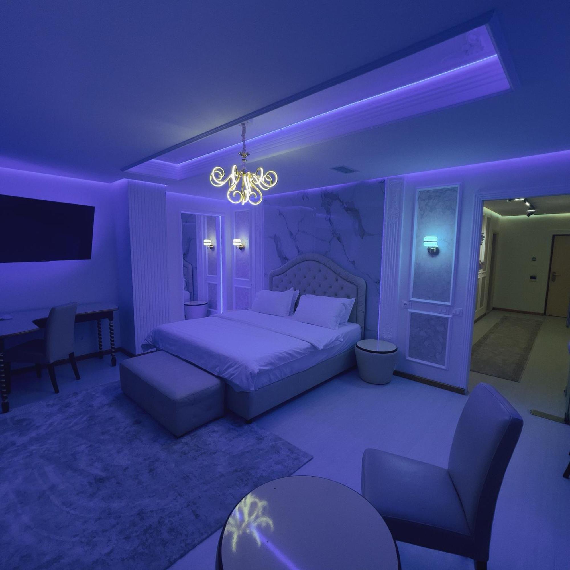 Hotel Rosa Blu Tirana Bagian luar foto
